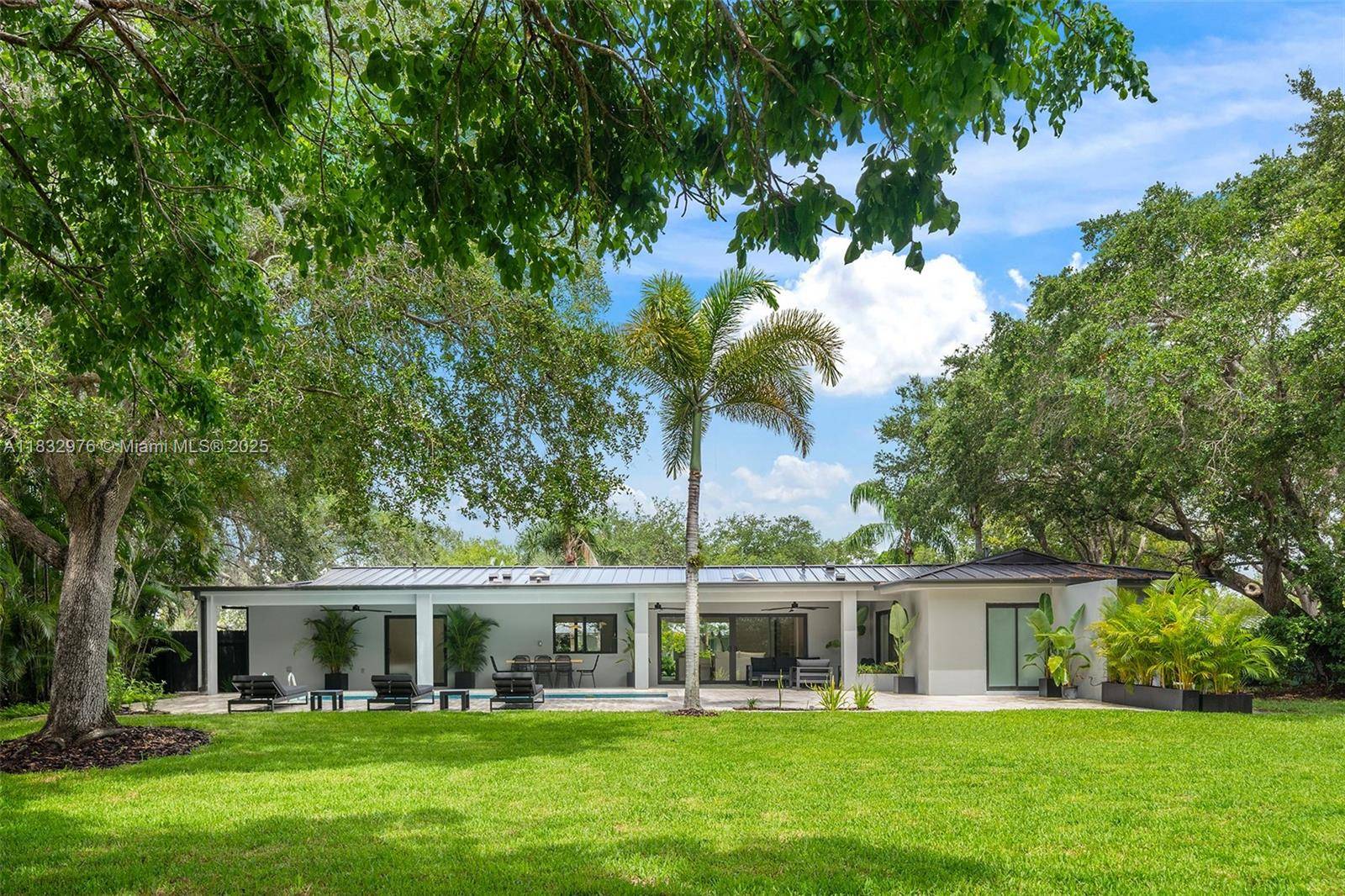 Palmetto Bay, FL 33158,15121 SW 69th Ct