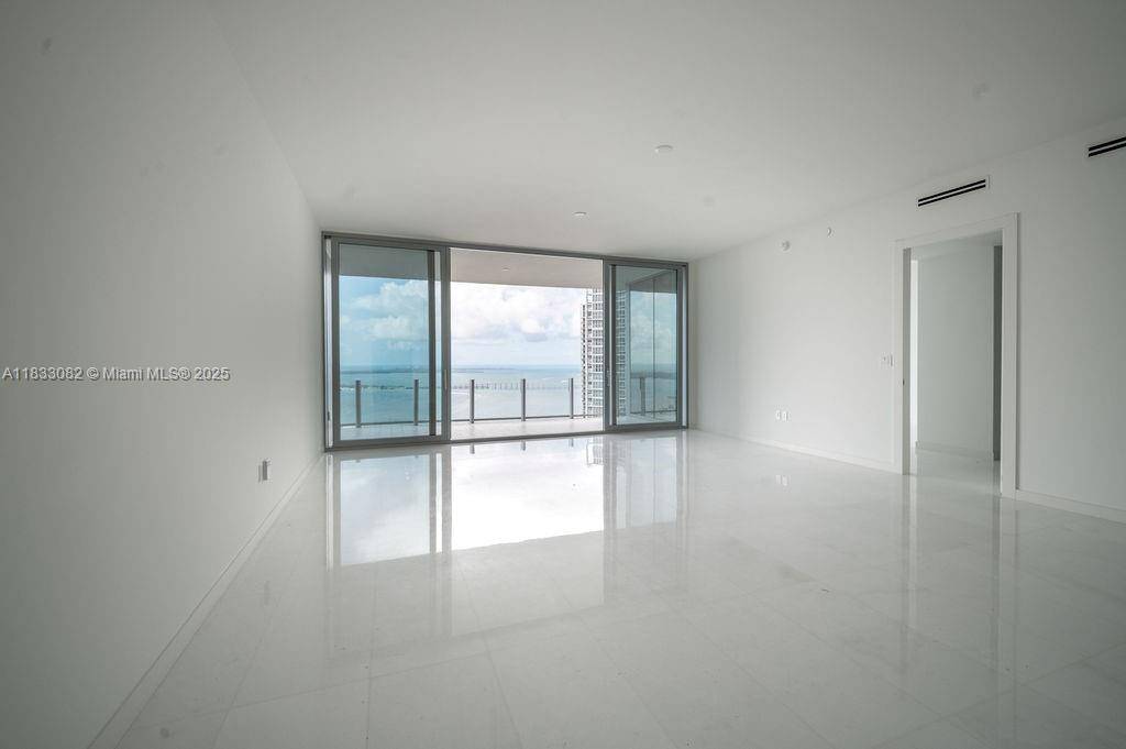 Miami, FL 33131,300 Biscayne Blvd Way #4603