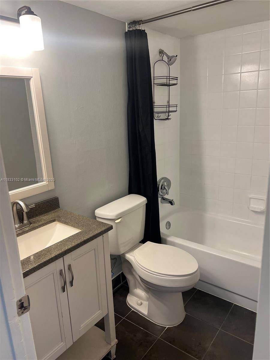 Plantation, FL 33324,10725 Cleary Blvd #205