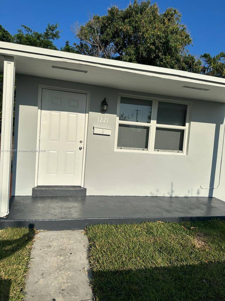Hollywood, FL 33020,1219 N 20th Ave