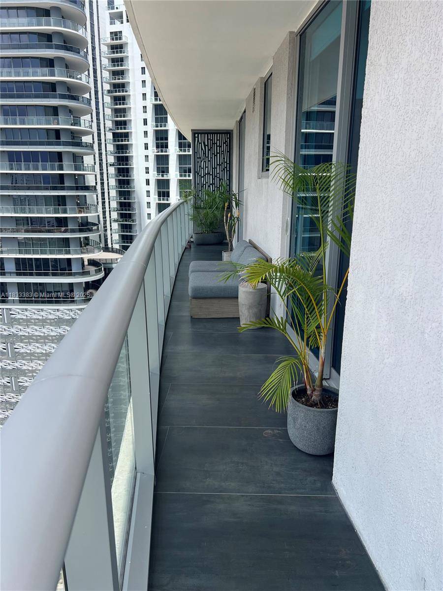 Miami, FL 33130,1100 S Miami Ave #2107