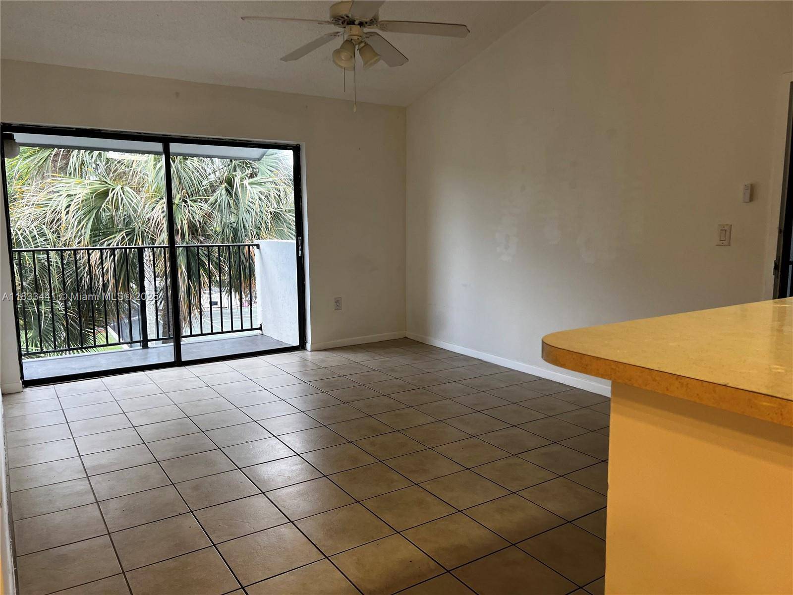 Hialeah, FL 33015,7090 NW 179th St #308