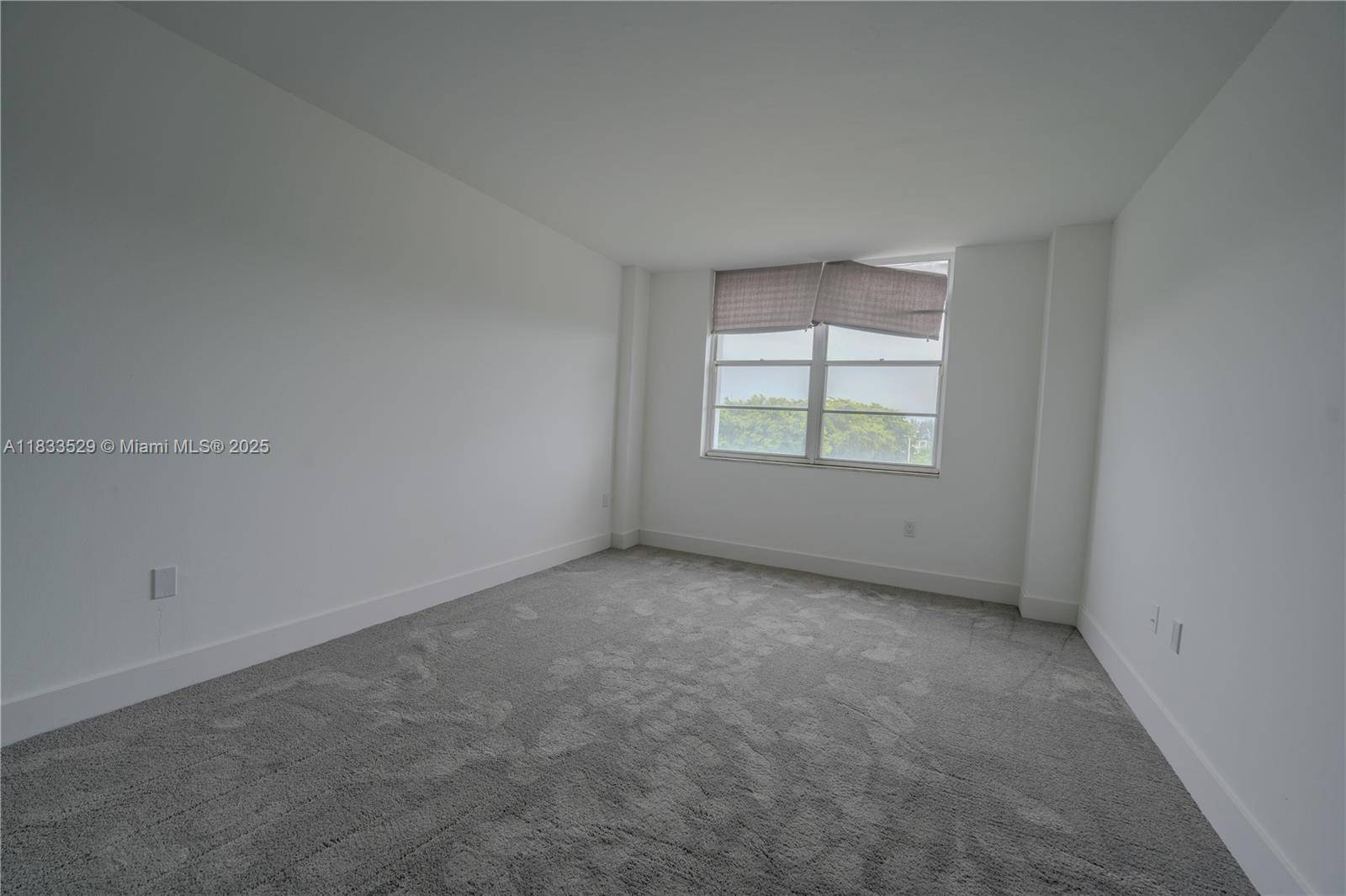 Miami, FL 33169,15600 NW 7th Ave #410