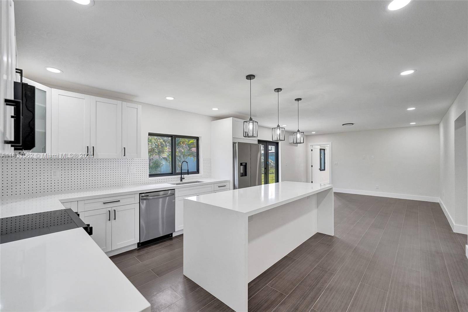 Plantation, FL 33317,4879 NW 2nd Ct