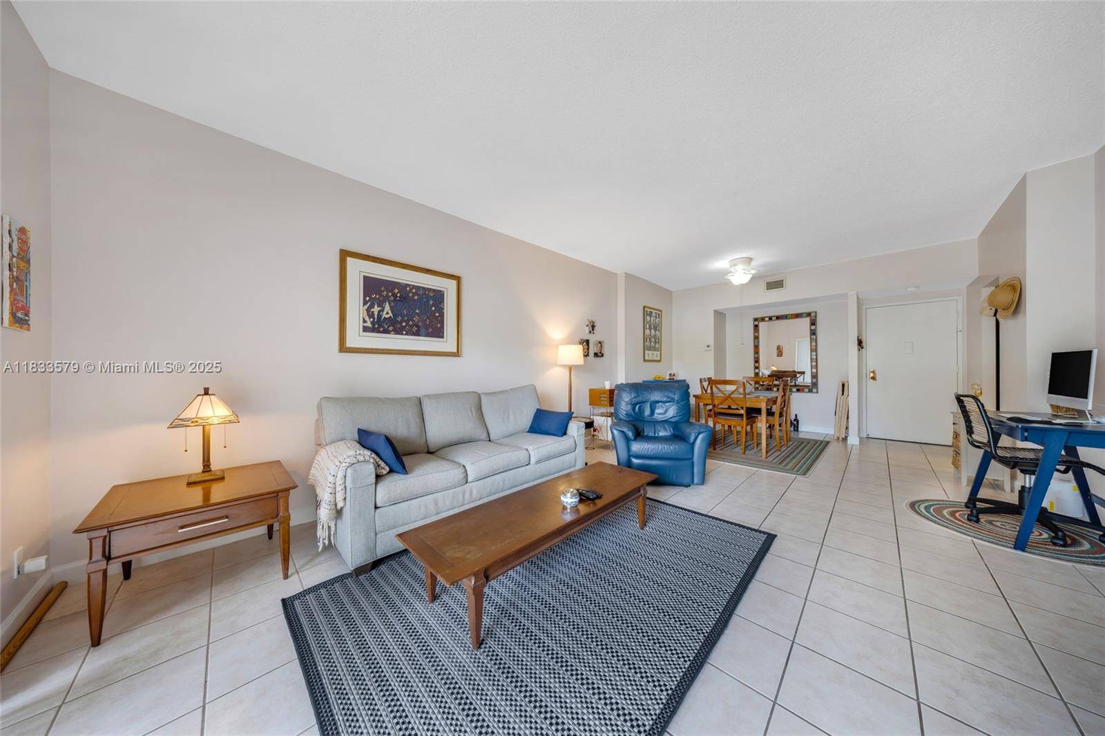 Hollywood, FL 33021,4330 Hillcrest Dr #104