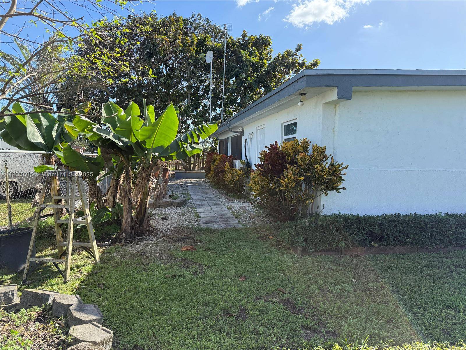 Miami, FL 33187,21025 SW 210th Ave