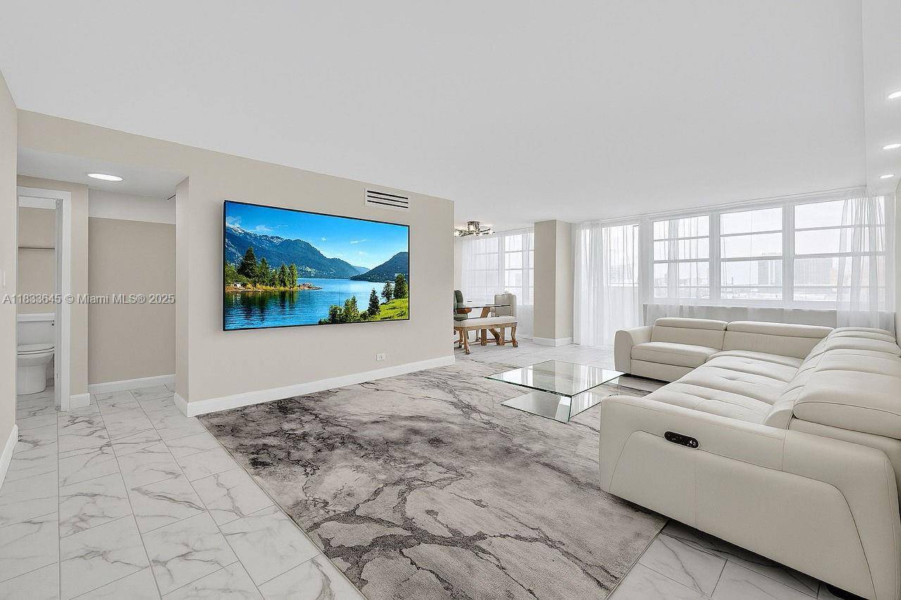 Sunny Isles Beach, FL 33160,251 174th St #1415
