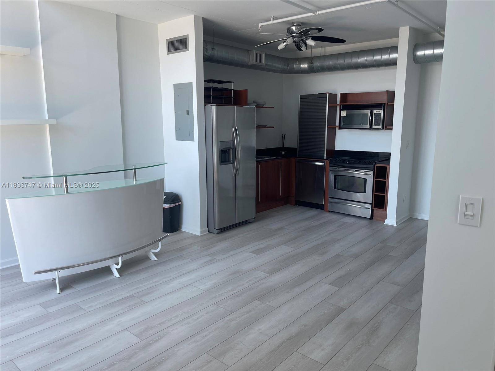 Miami, FL 33130,690 SW 1 CT #PHII 19