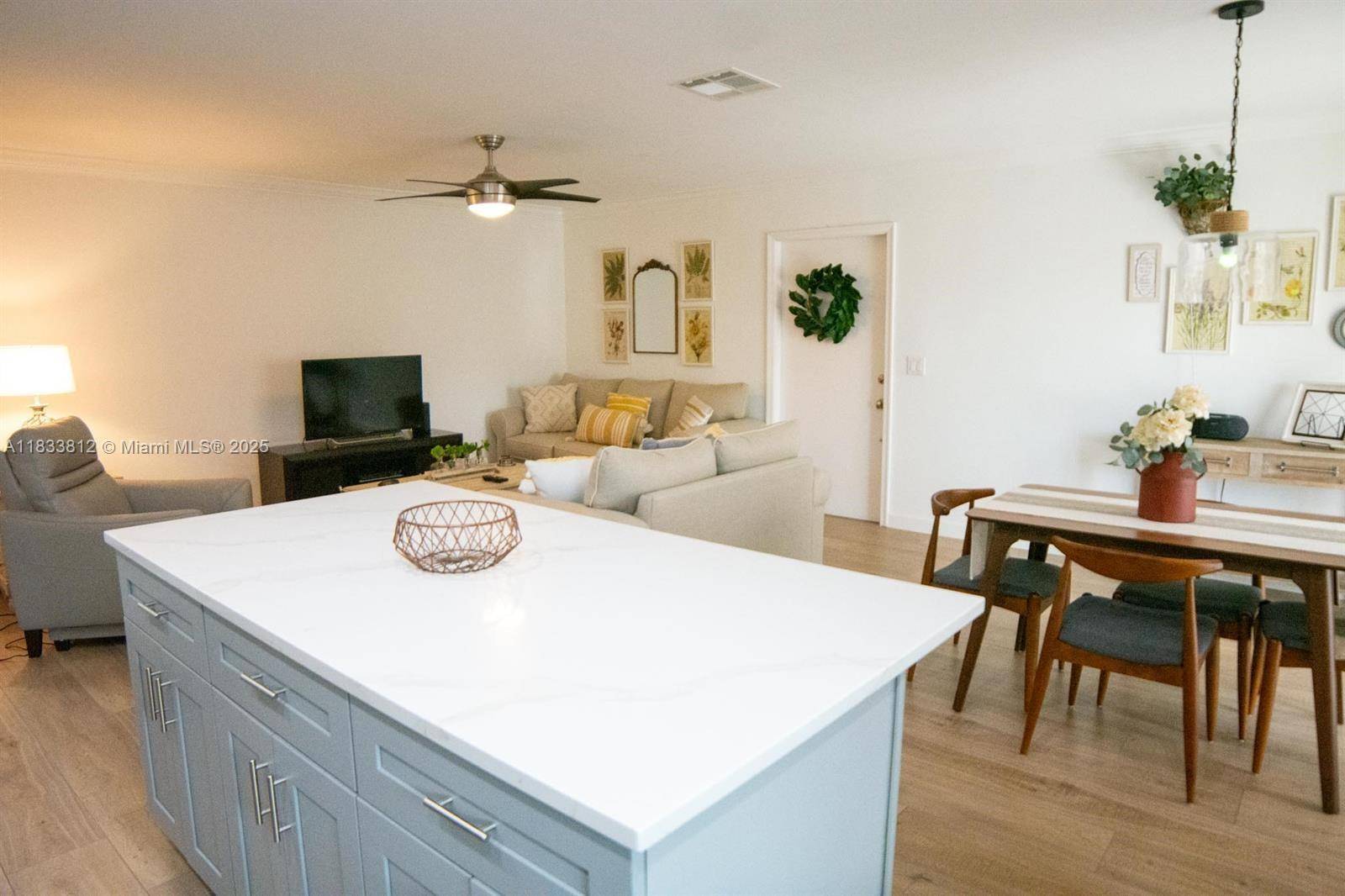 Boca Raton, FL 33428,22785 SW 66th Ave #202