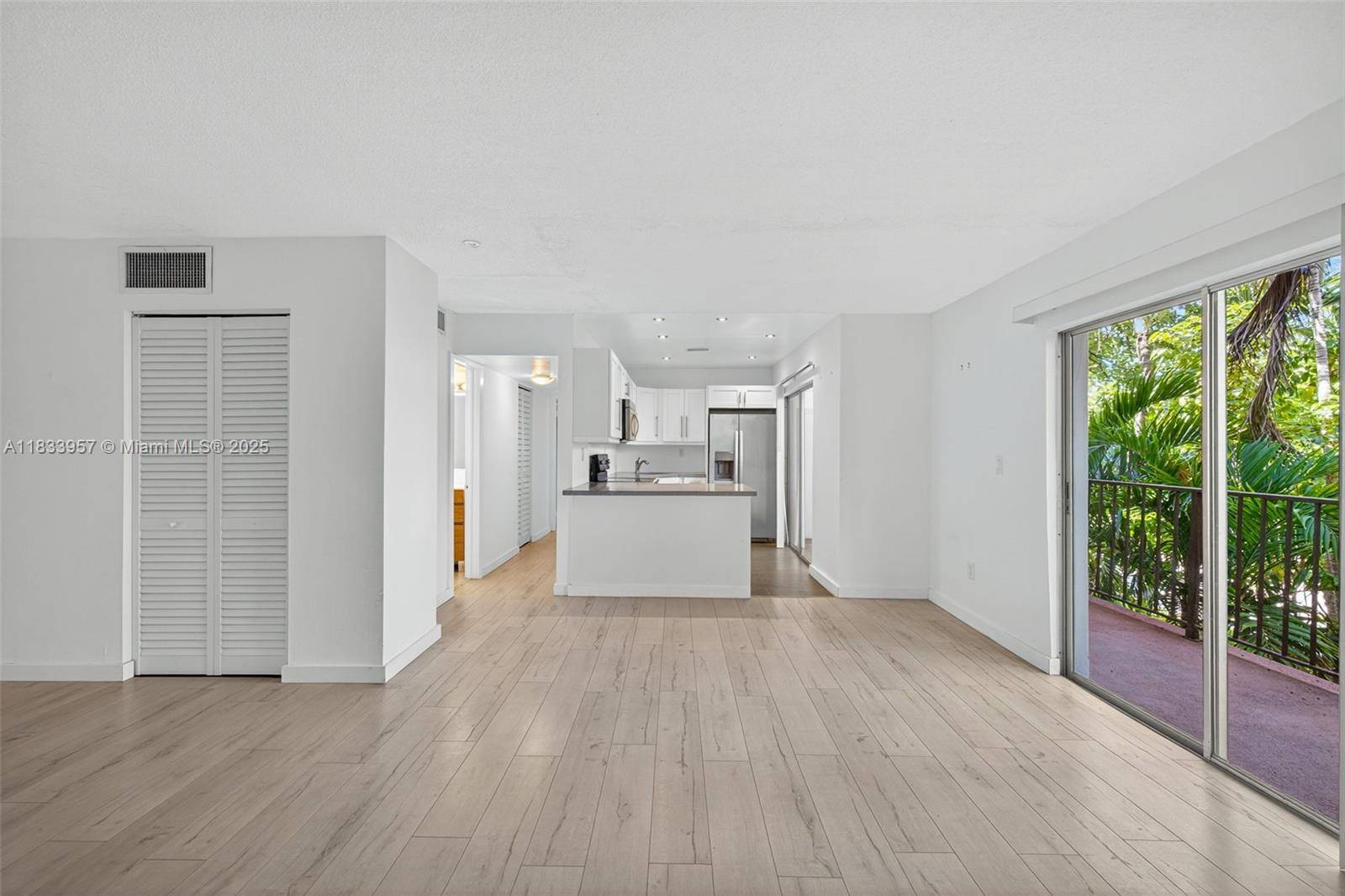 Miami Beach, FL 33139,1821 Jefferson Ave #202