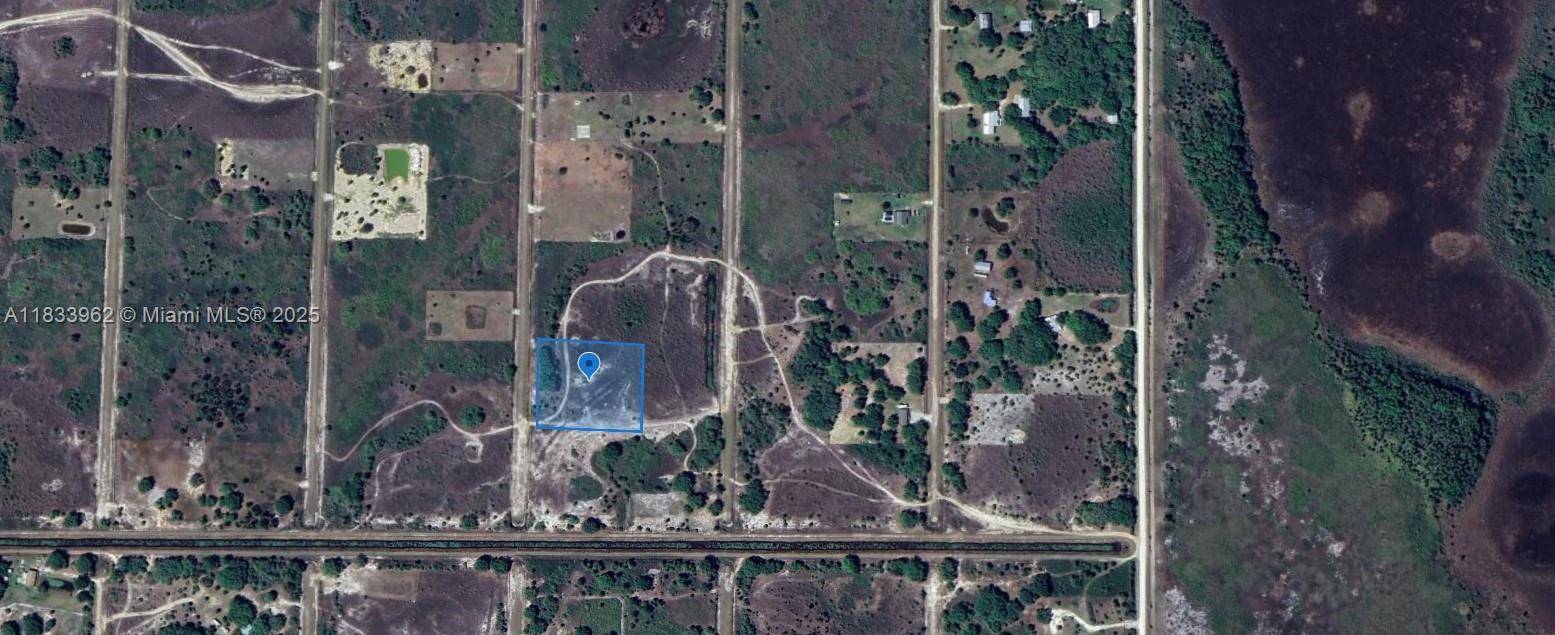Okeechobee, FL 34972,318th NW Street