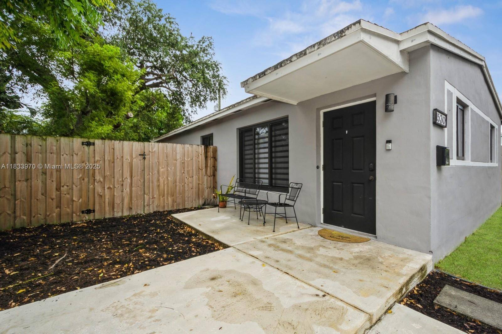 Hollywood, FL 33024,1530 N 69th Way