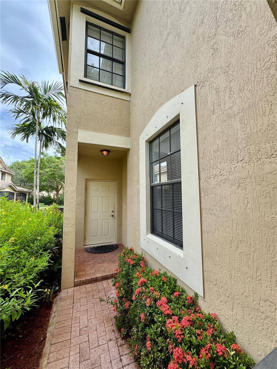 Weston, FL 33332,3912 Tree Top Dr #3912
