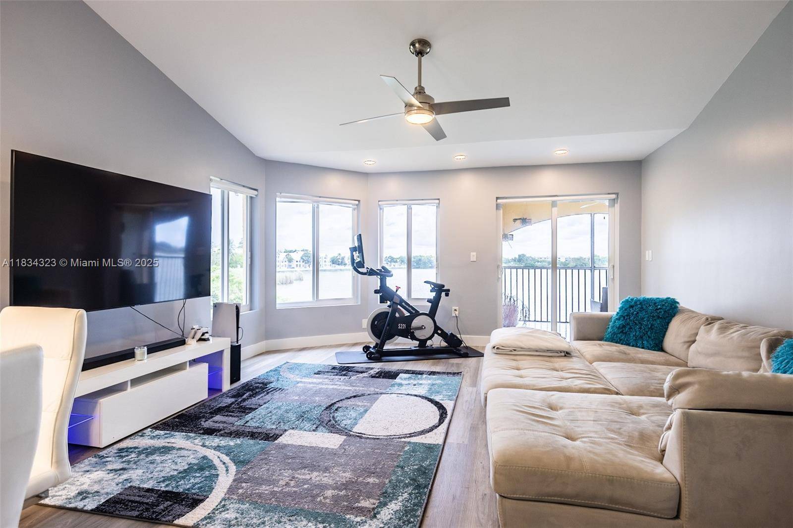 Oakland Park, FL 33309,2647 NW 33rd St #2307
