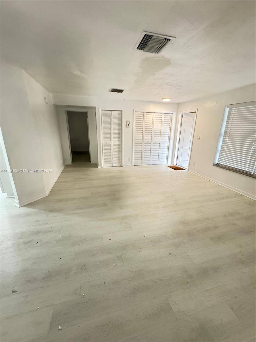 Fort Lauderdale, FL 33305,2036 NE 21st Ave