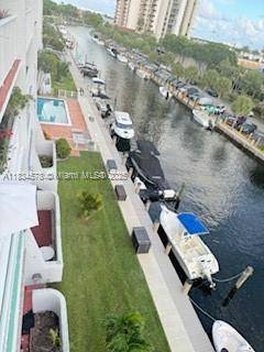 Miami, FL 33181,1650 NE 115th St #605