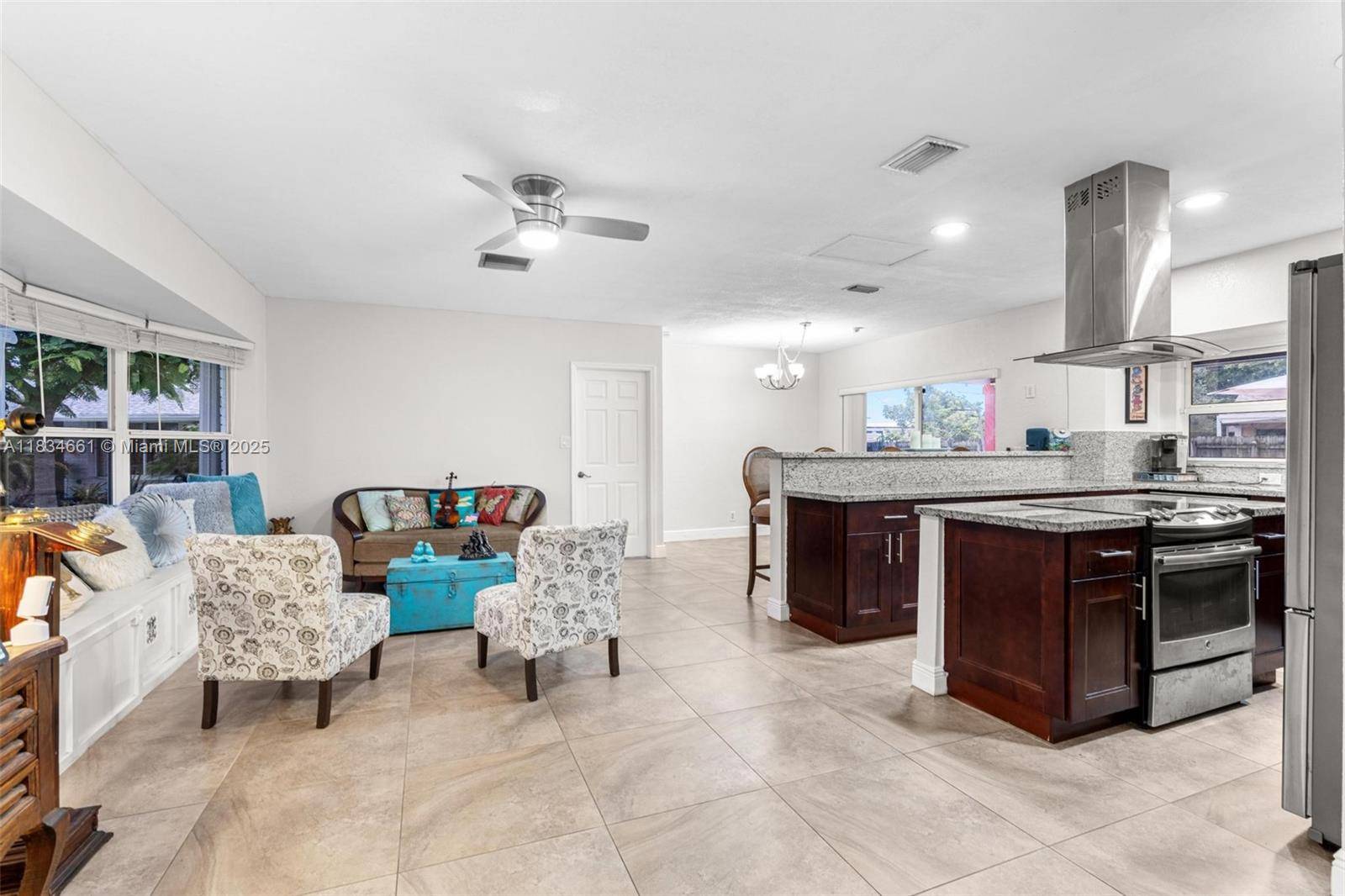 Plantation, FL 33317,5220 SW 6th St