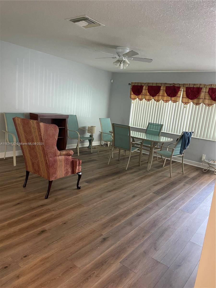 Plantation, FL 33322,8552 N Campanelli Blvd