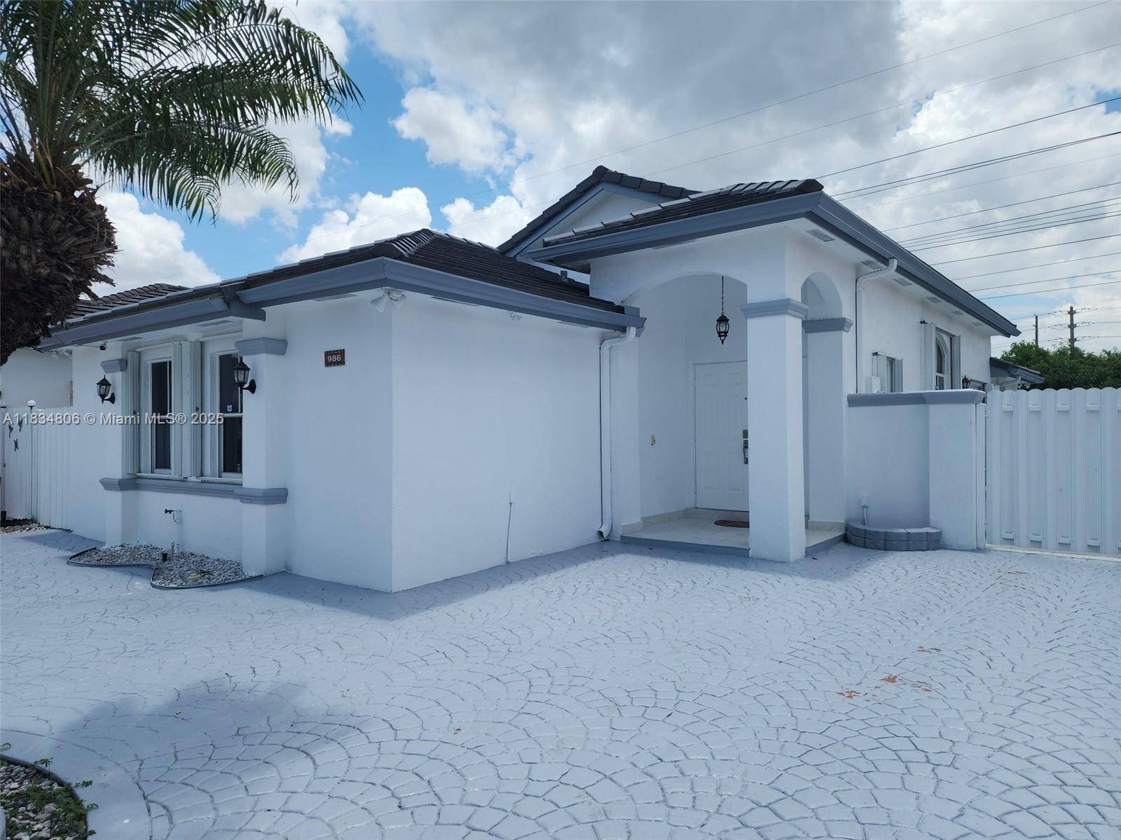 Miami, FL 33182,986 NW 136th Ct #986
