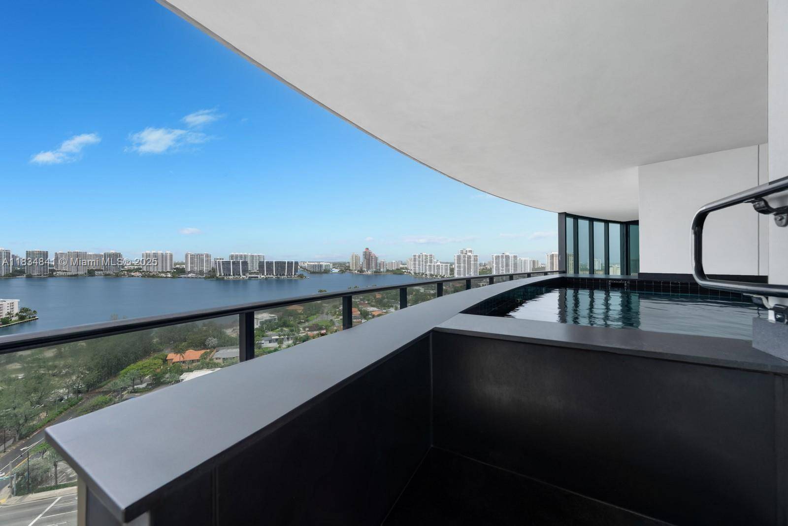 Sunny Isles Beach, FL 33160,18555 Collins Ave #2003