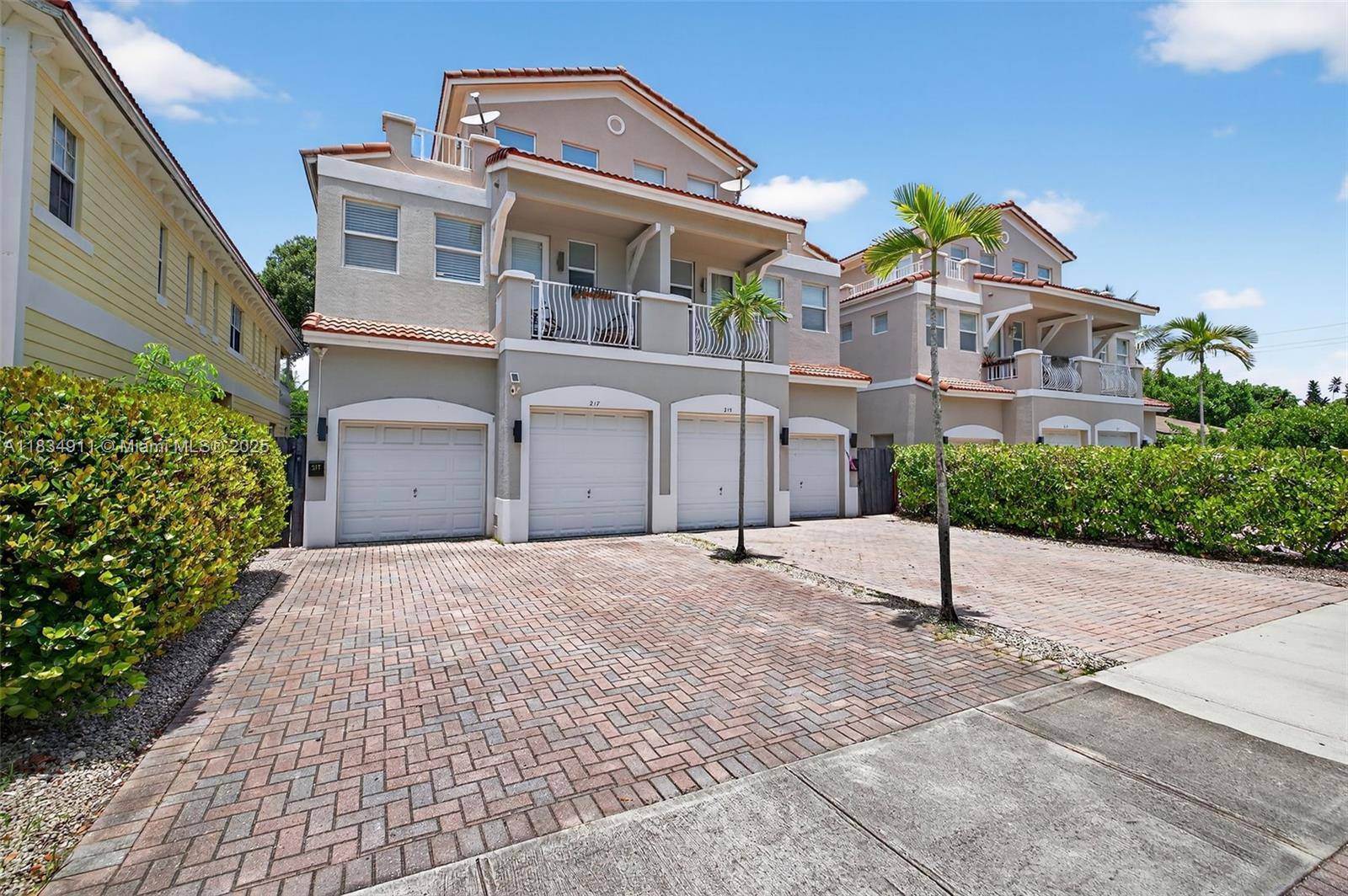 Fort Lauderdale, FL 33315,217 SW 11th St