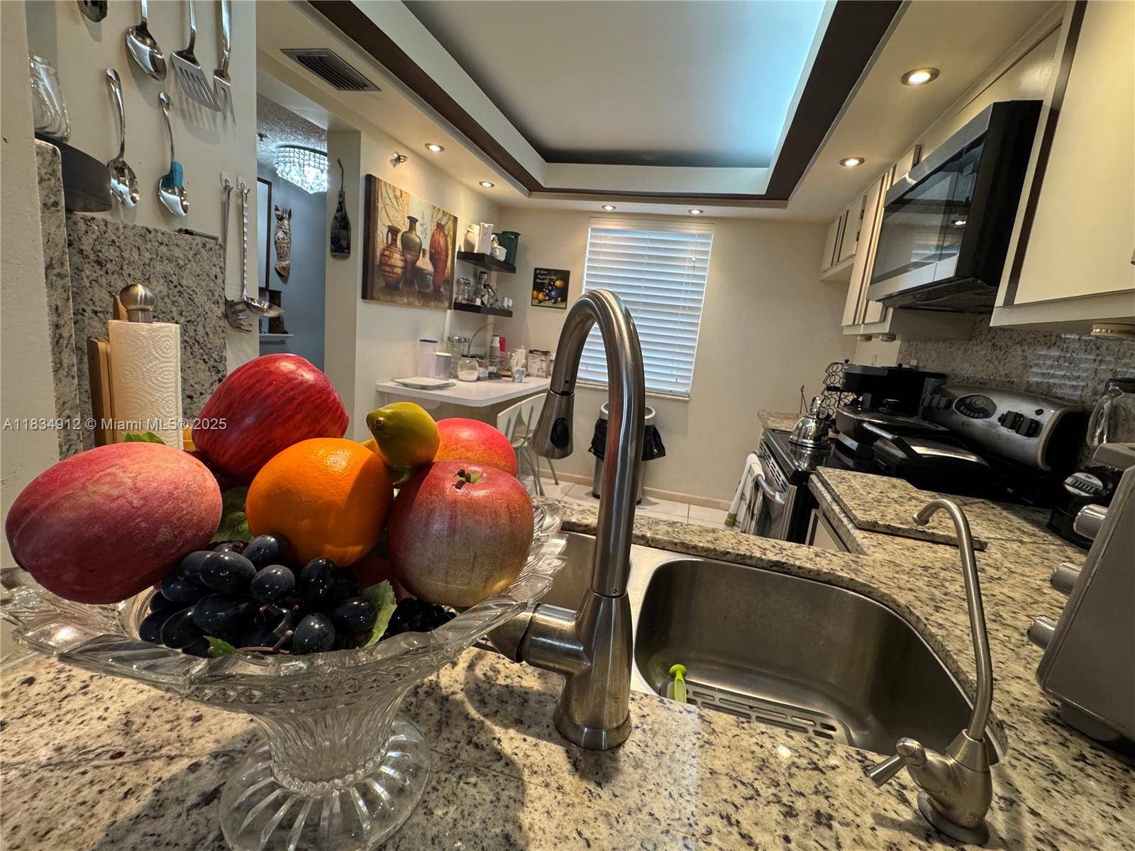 Lauderhill, FL 33319,3910 Inverrary Blvd #603-B