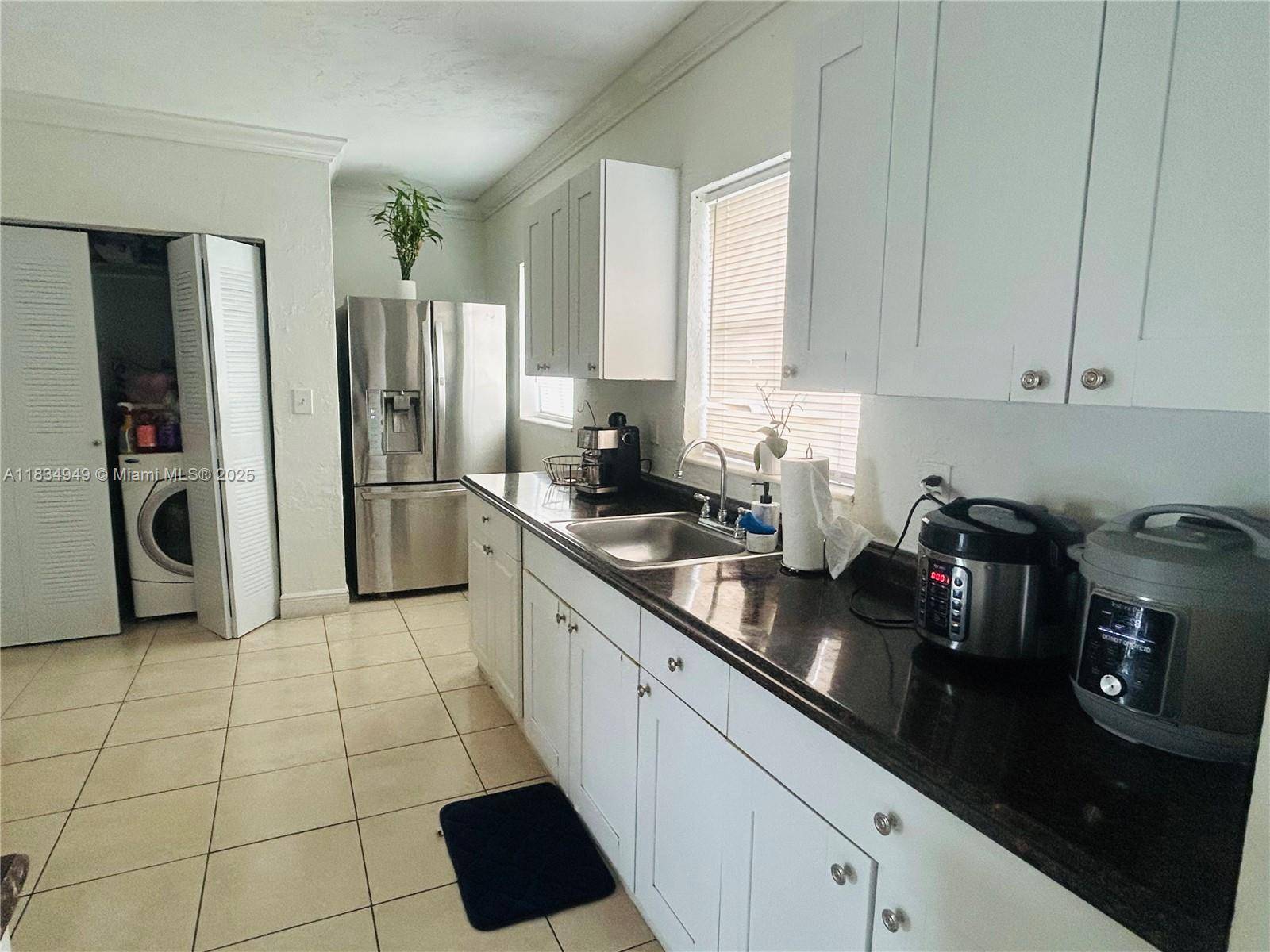 Miami, FL 33177,12140 SW 187th St