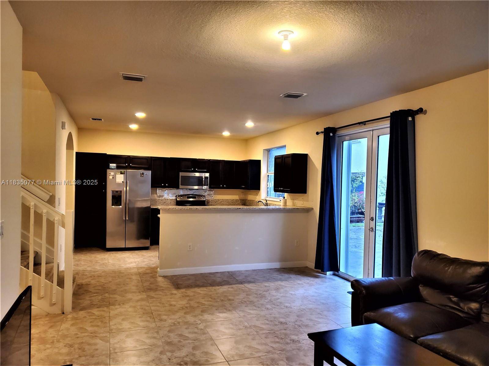 Miami, FL 33196,9446 SW 170th Ave #9446