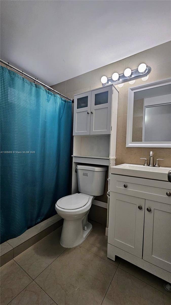 Miami, FL 33162,17000 NE 14th Ave #109