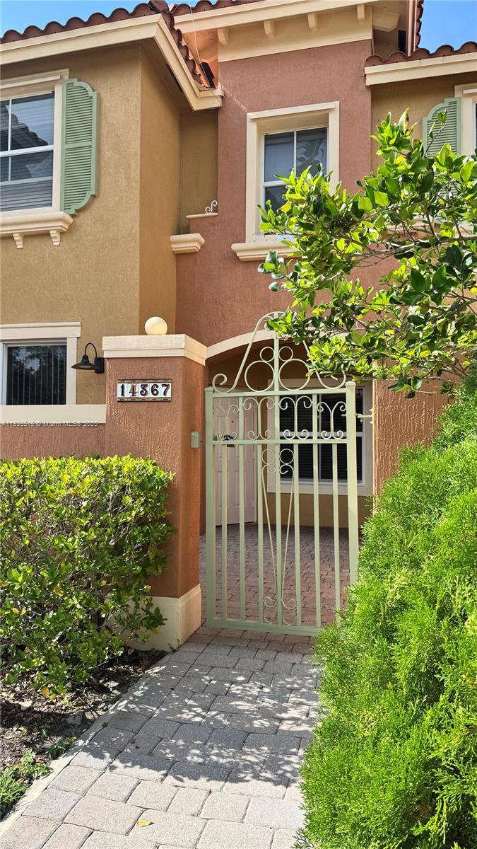 Pembroke Pines, FL 33027,14367 SW 10th St #2302