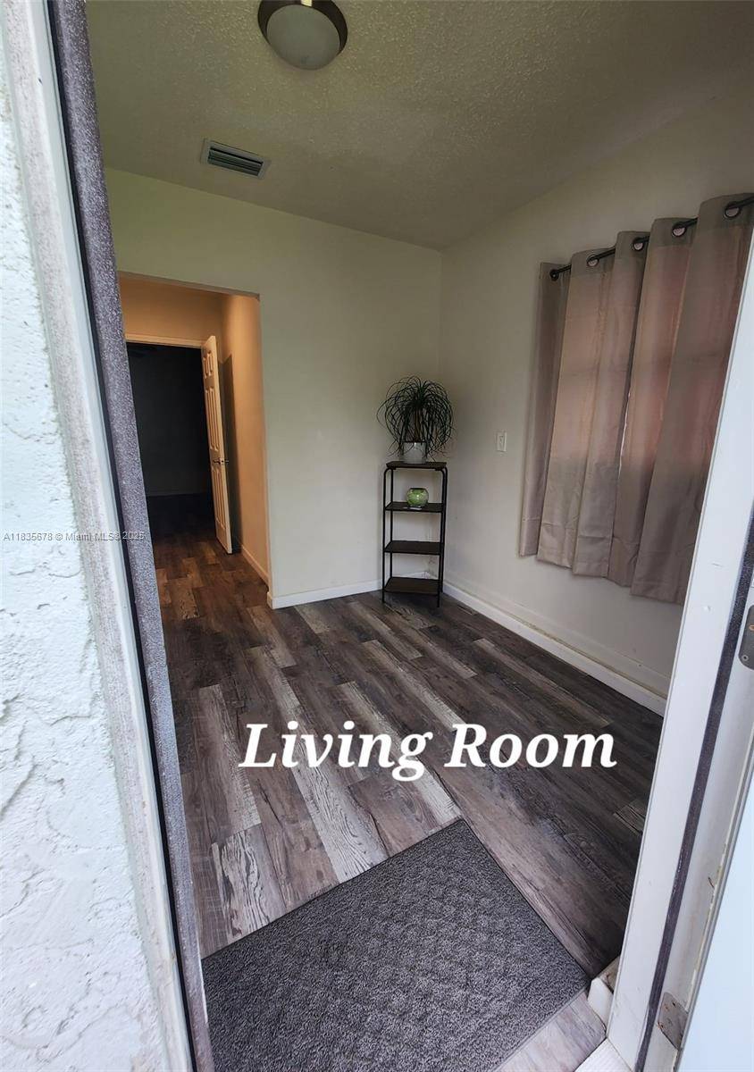 Port St Lucie, FL 34953,881 SW General Patton Ter #881