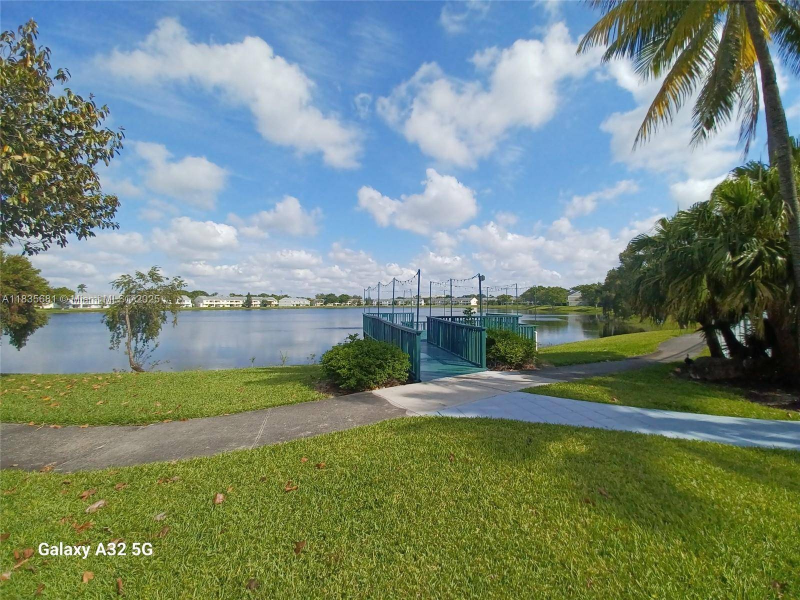 Oakland Park, FL 33309,3421 NW 44th St #103