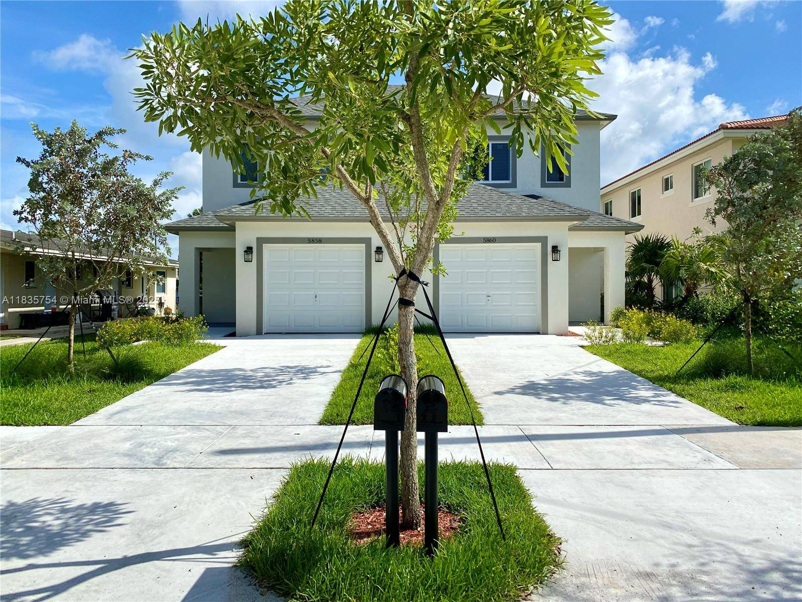 Hollywood, FL 33021,5860 Lincoln #5860