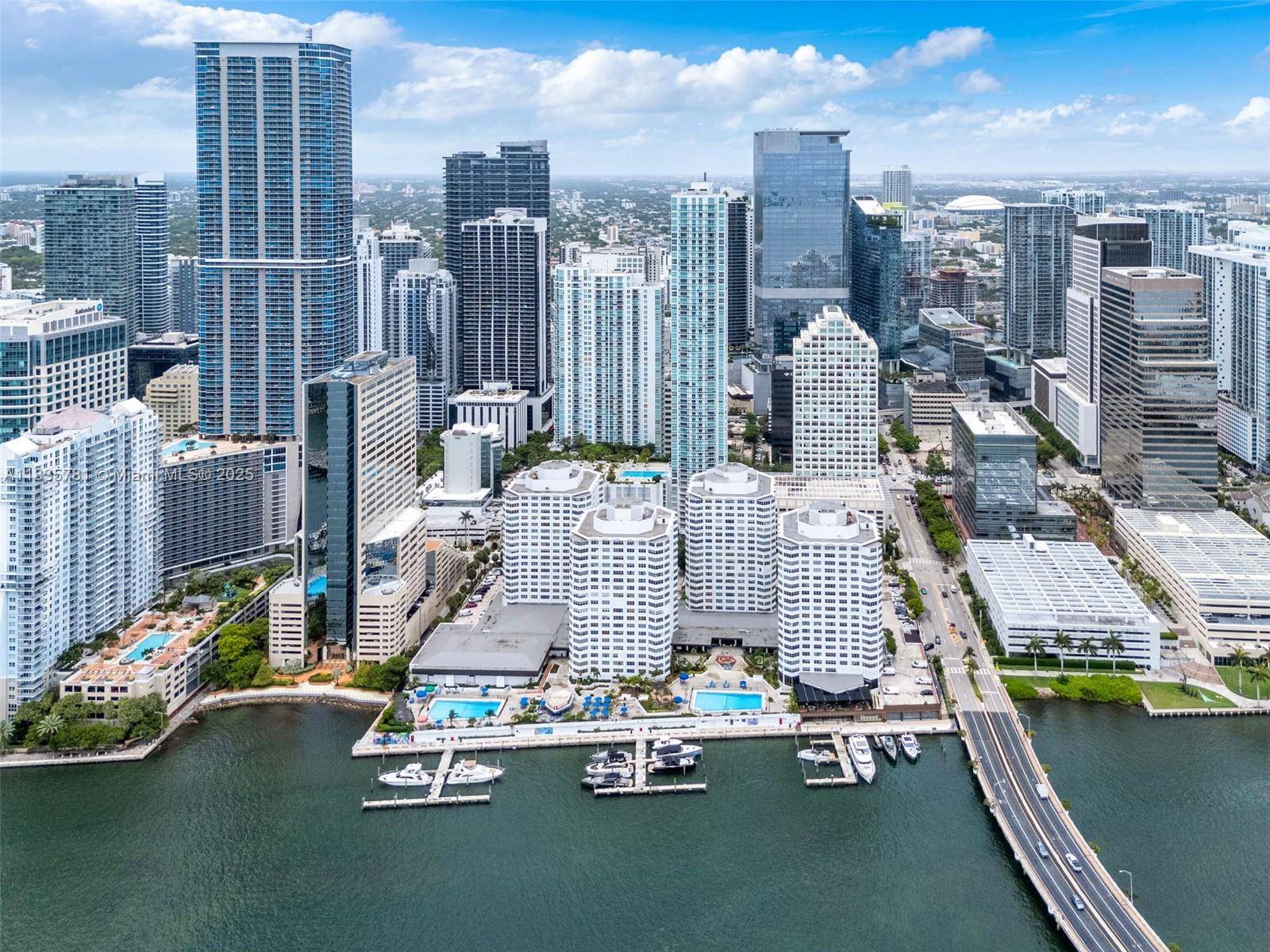 Miami, FL 33131,801 Brickell Bay Dr #1069