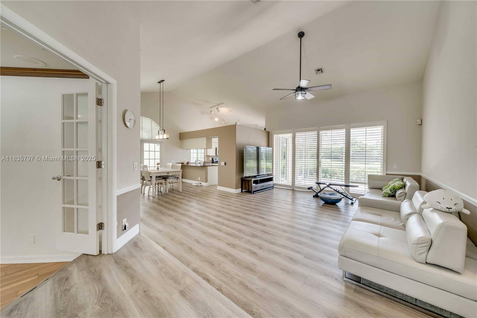 Weston, FL 33326,1174 Laguna Springs Dr