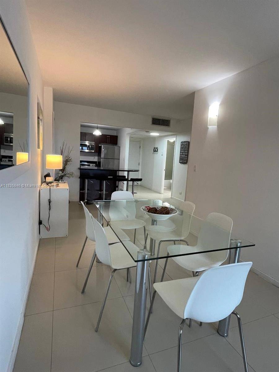 Miami Beach, FL 33139,2301 Collins Ave #735