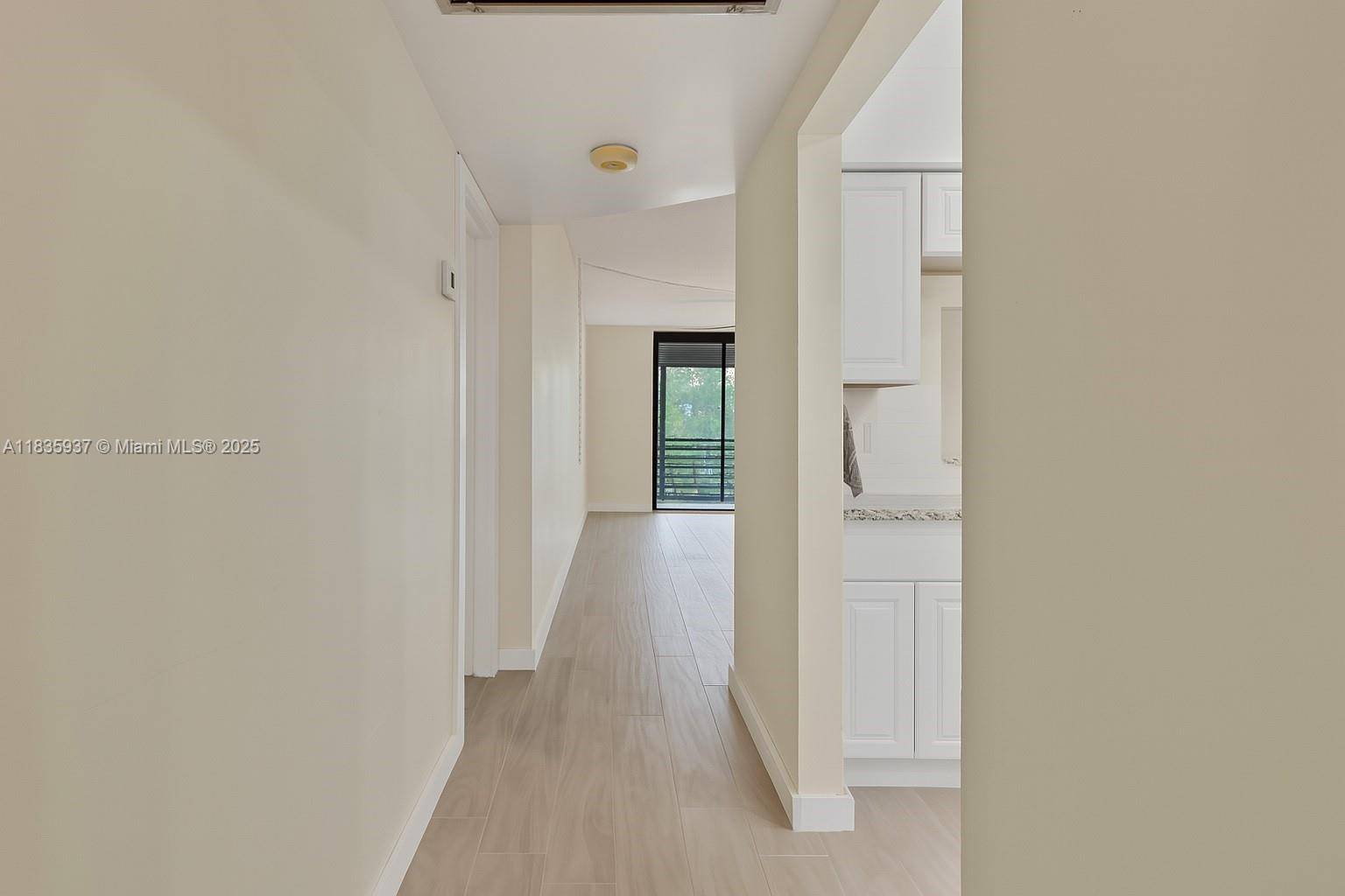 Pembroke Pines, FL 33026,1001 Colony Point Cir #419