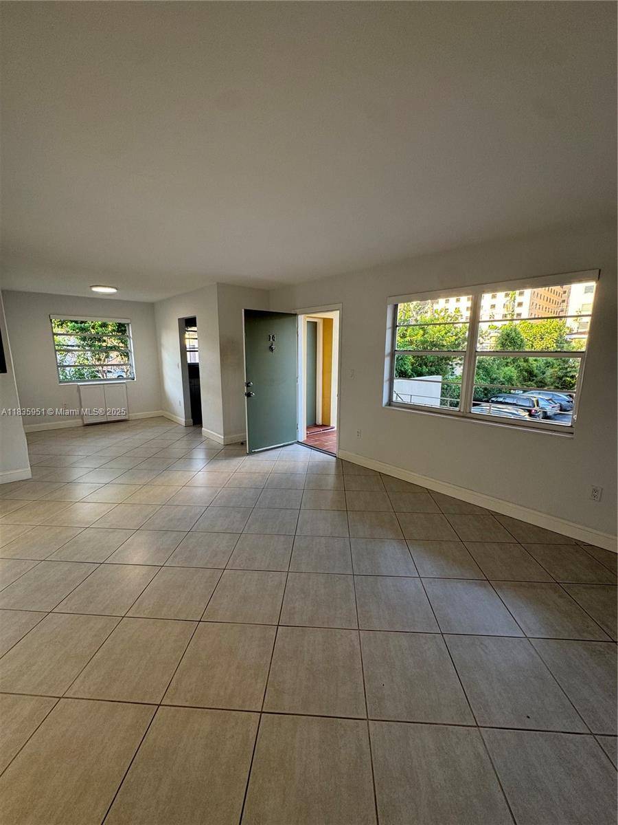 Coral Gables, FL 33134,115 Calabria Ave #14