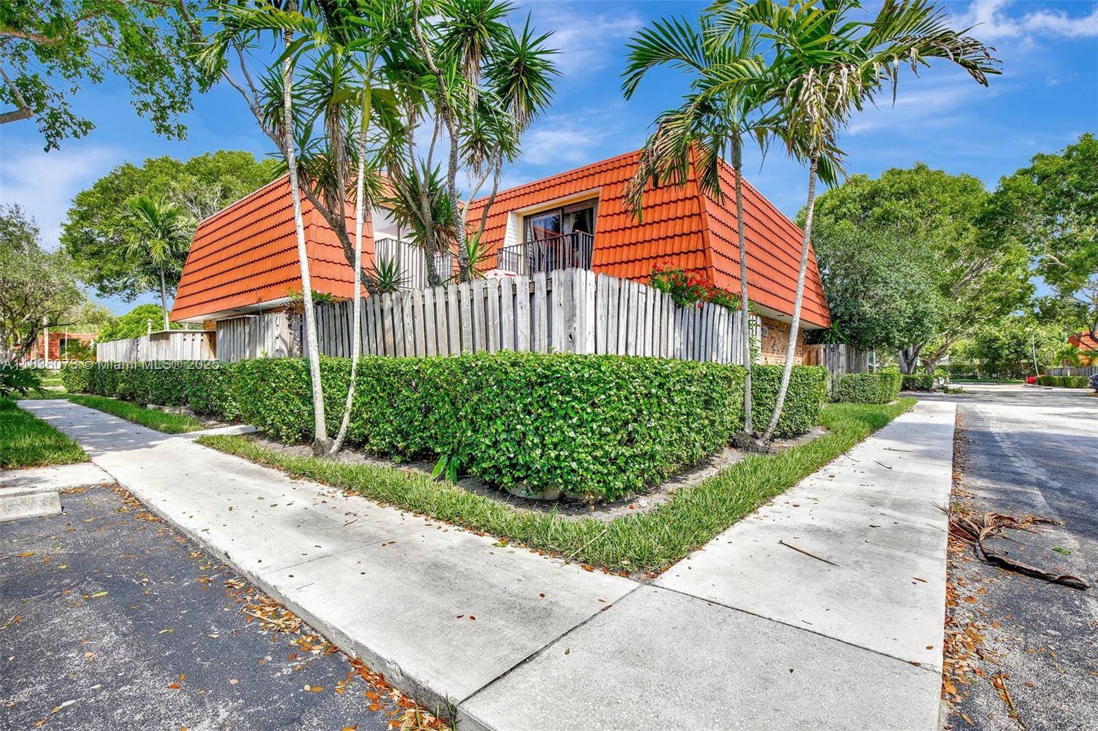 Plantation, FL 33324,701 NW 98th Cir