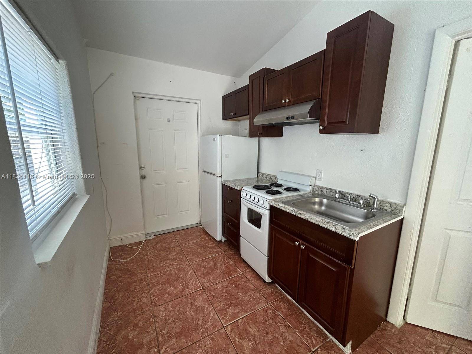 Miami, FL 33137,110 NE 56th St #114