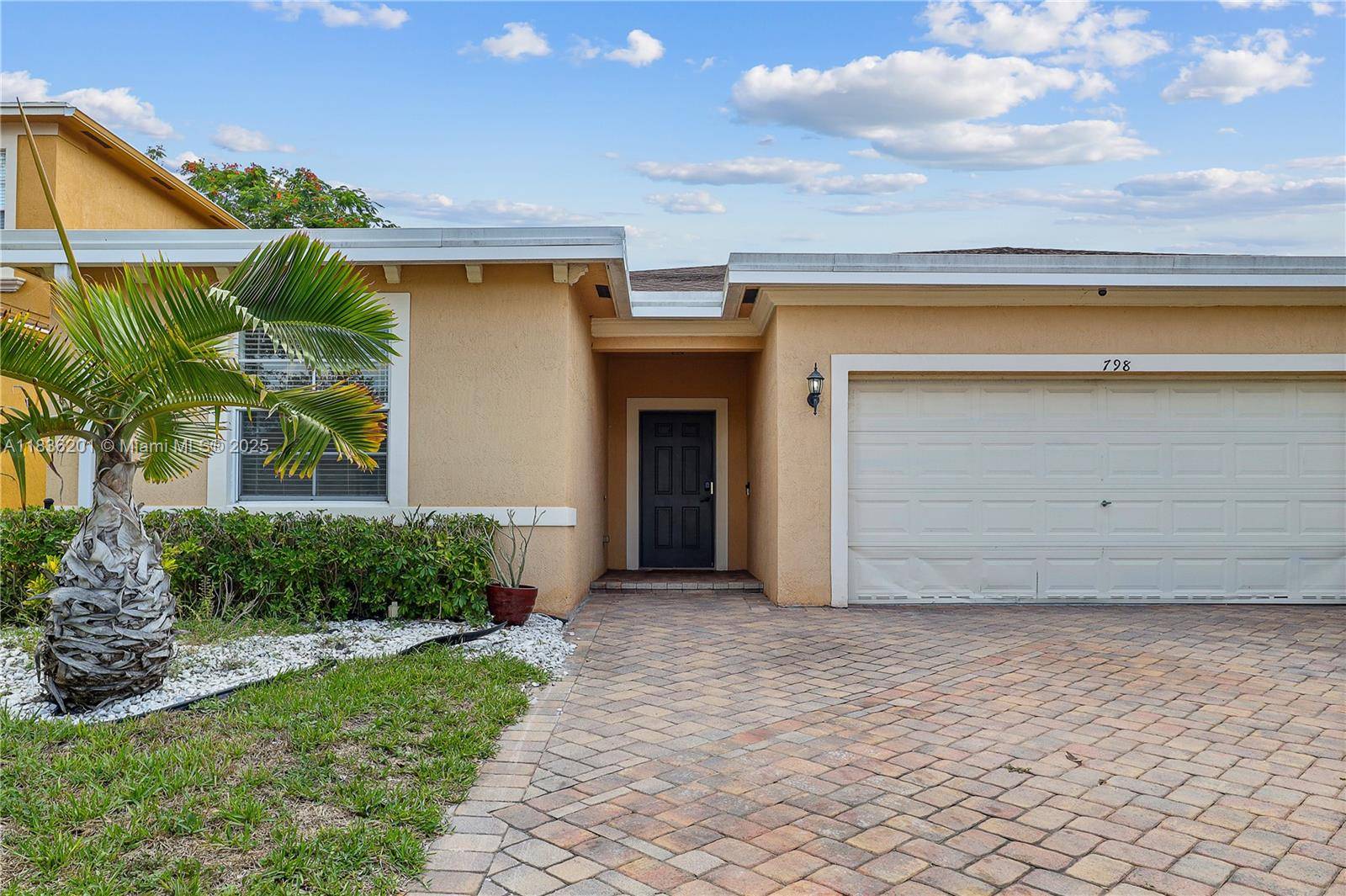 Palm Beach, FL 33413,798 Quartz Ter