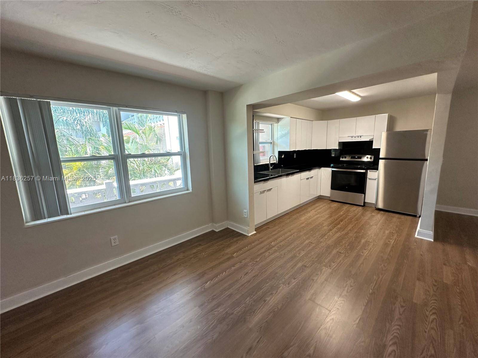 North Miami Beach, FL 33162,941 NE 170th St #220