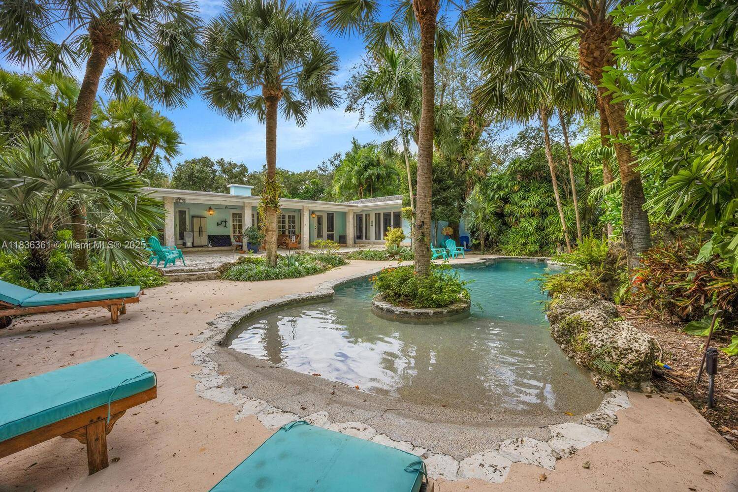 Pinecrest, FL 33156,6065 SW 133rd St