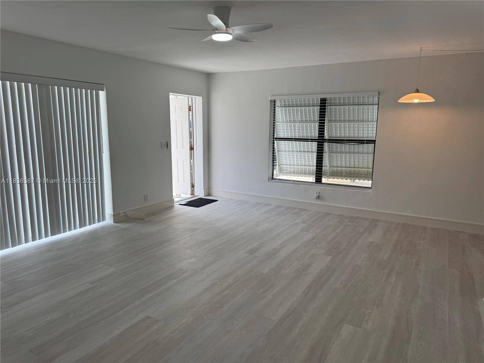 North Palm Beach, FL 33408,411 Northlake Ct #A