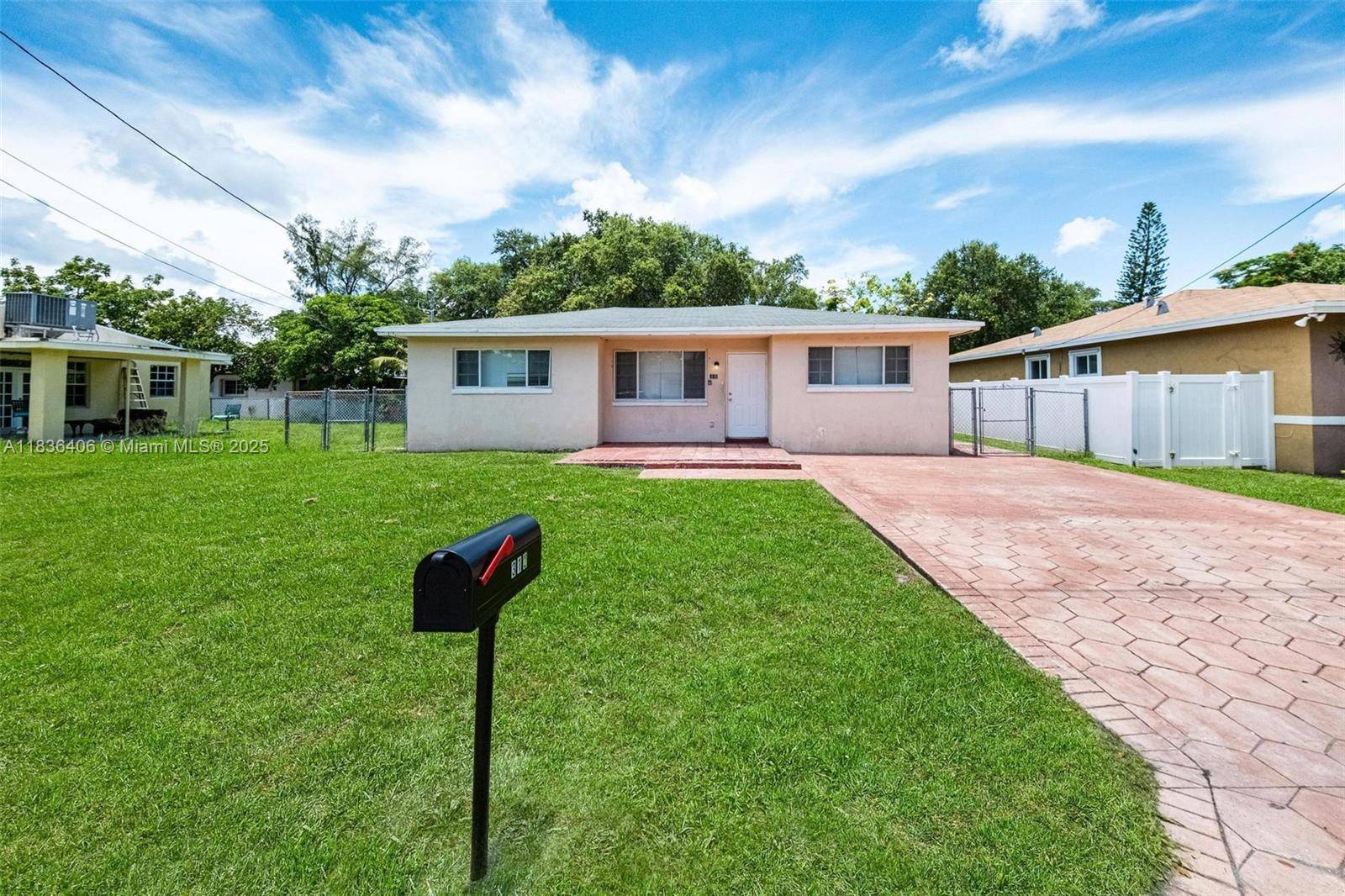 Hallandale Beach, FL 33009,312 SW 2nd Ter