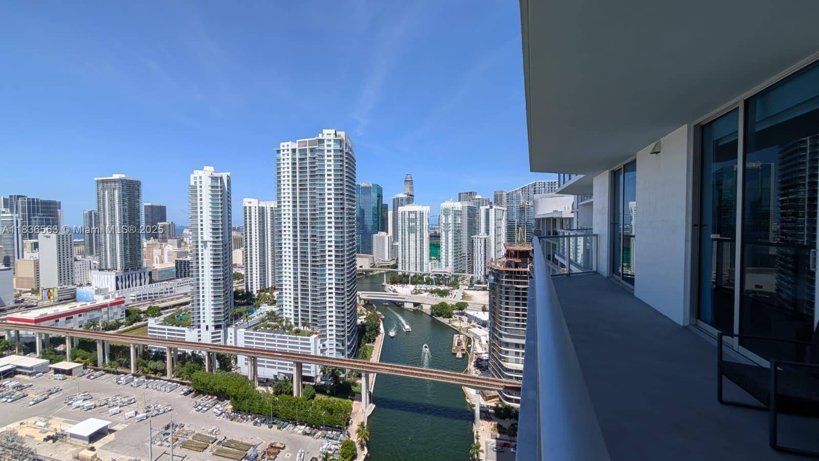 Miami, FL 33130,185 SW 7th St #3403