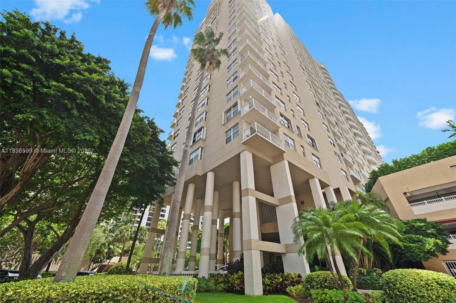 Miami, FL 33131,770 Claughton Island Dr #1915