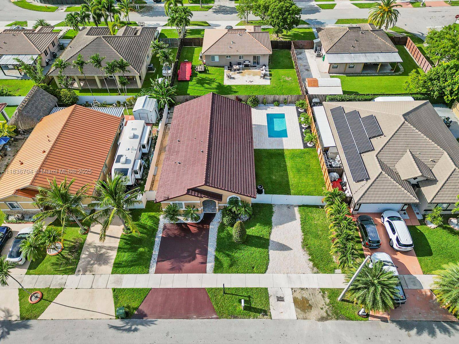 Homestead, FL 33033,1405 SE 7th St