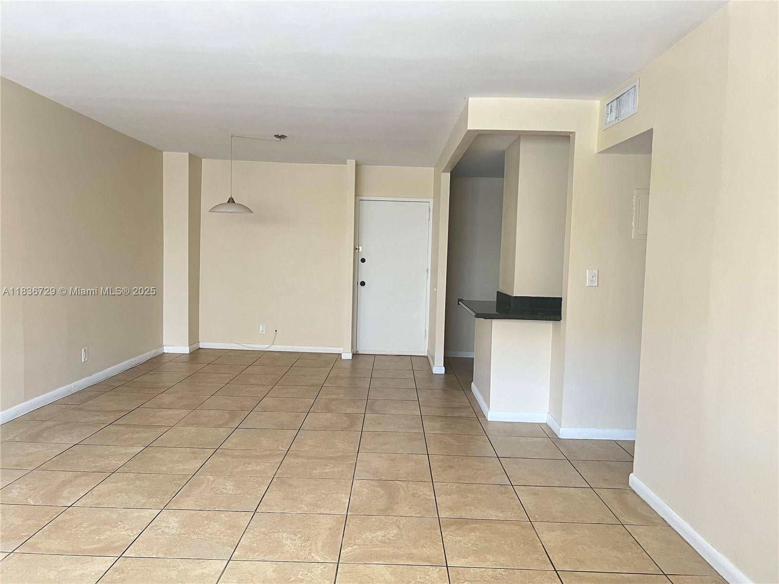 Hallandale Beach, FL 33009,401 Golden Isles Dr #314
