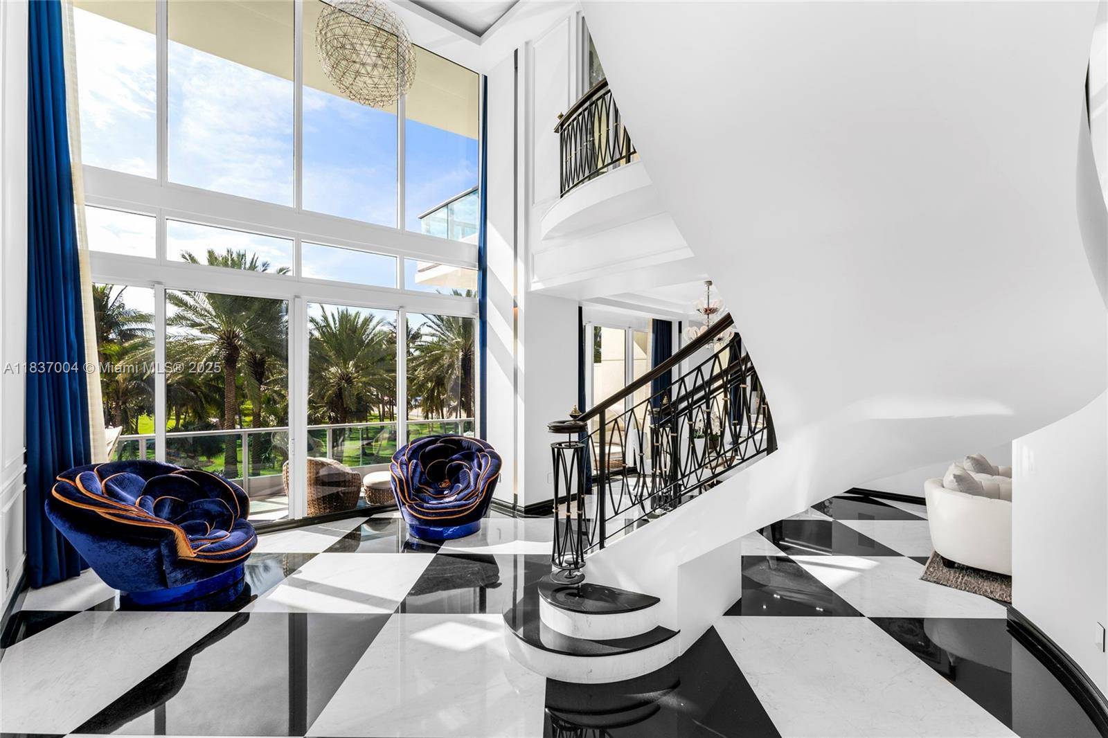 Miami Beach, FL 33139,1455 Ocean Dr #BH-01